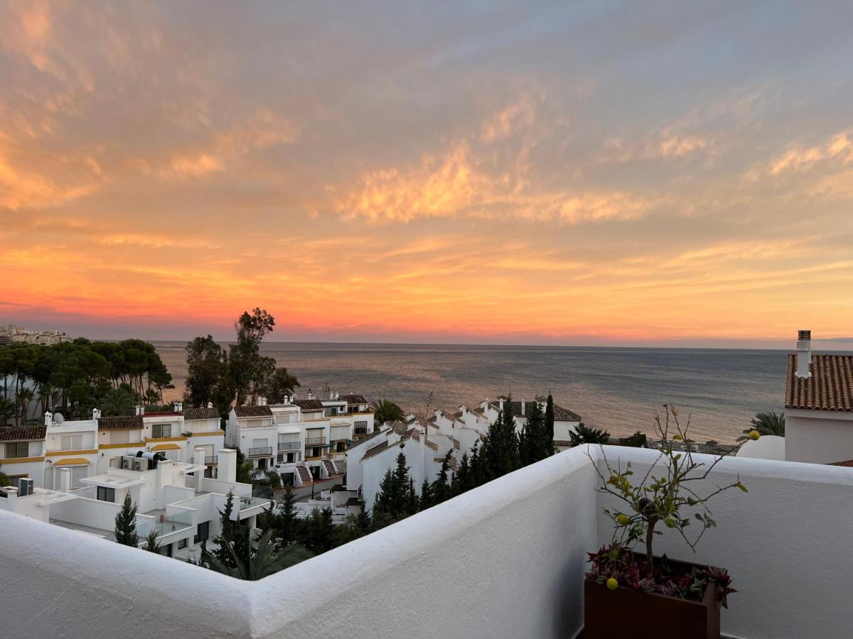 On The Beach - Penthouse On The Mediterranean Estepona Exteriör bild