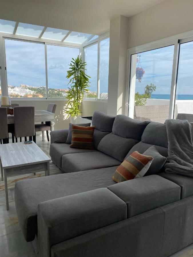 On The Beach - Penthouse On The Mediterranean Estepona Exteriör bild