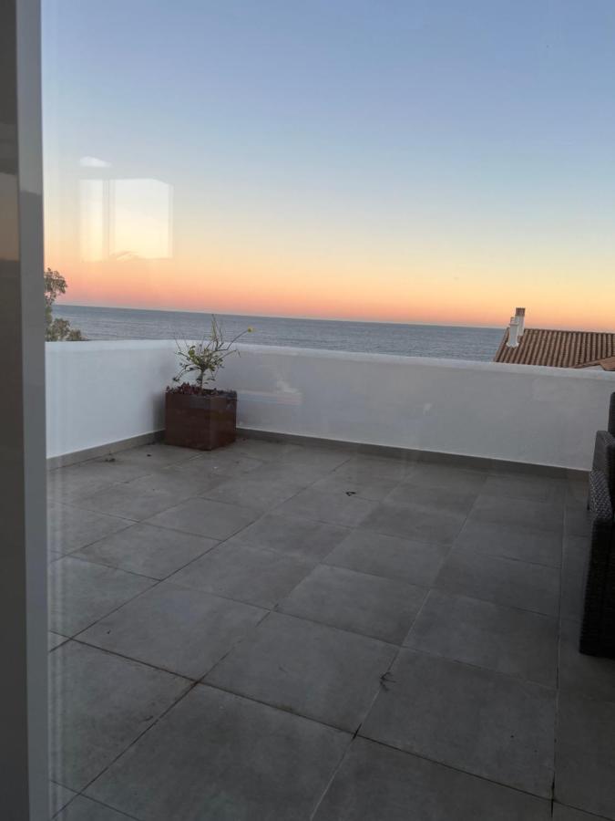 On The Beach - Penthouse On The Mediterranean Estepona Exteriör bild