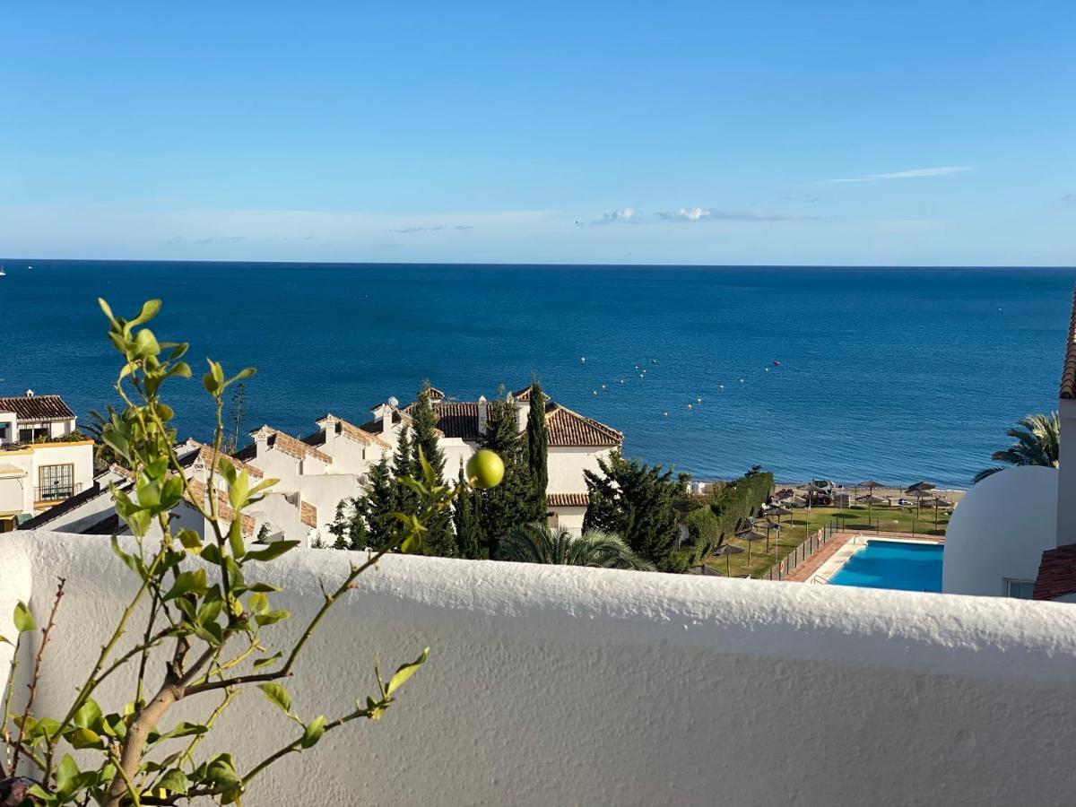 On The Beach - Penthouse On The Mediterranean Estepona Exteriör bild