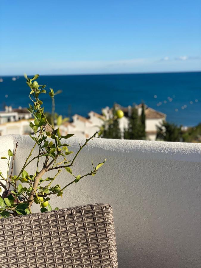 On The Beach - Penthouse On The Mediterranean Estepona Exteriör bild
