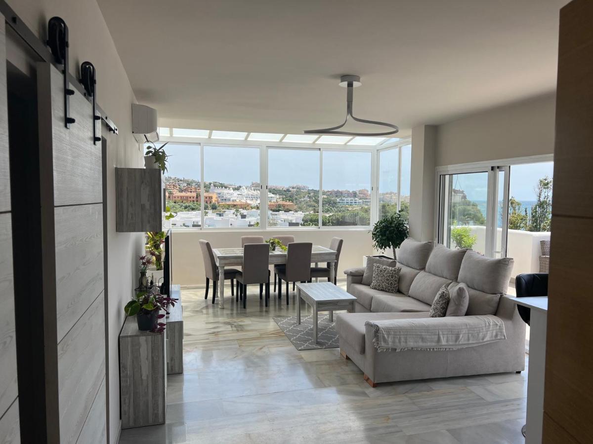 On The Beach - Penthouse On The Mediterranean Estepona Exteriör bild